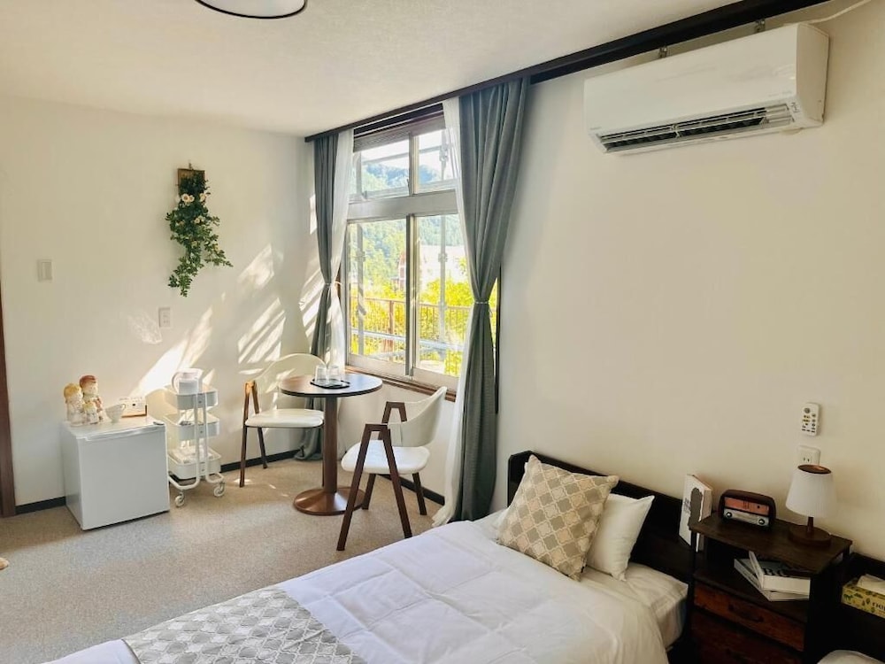 スーペリア ツインルーム マウンテンビュー 客室3 | YUZAWA Yukinoyado