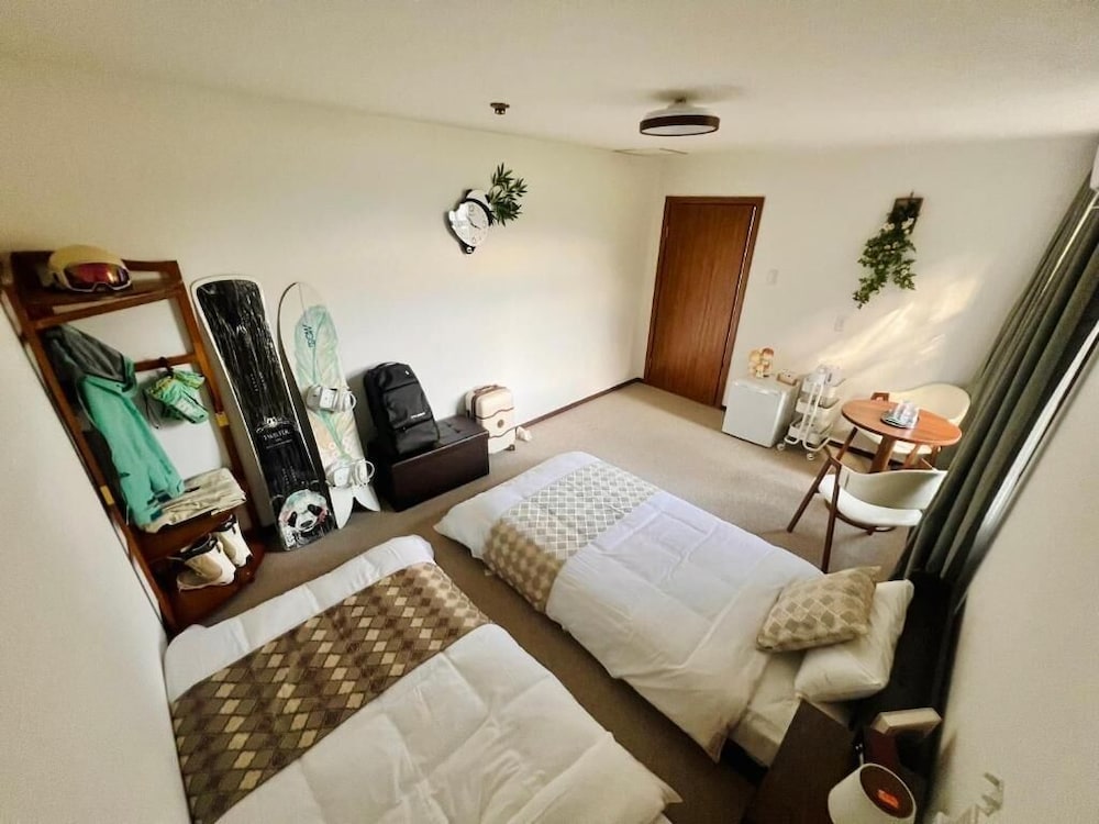 スーペリア ツインルーム マウンテンビュー 客室7 | YUZAWA Yukinoyado