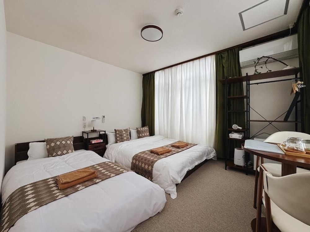 スーペリア ツインルーム マウンテンビュー 客室9 | YUZAWA Yukinoyado