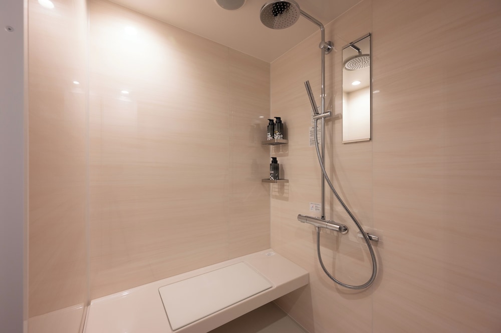 トリプルルーム 禁煙 電子レンジ バスルーム0 | EISEI STAY Ikebukuro Nishi