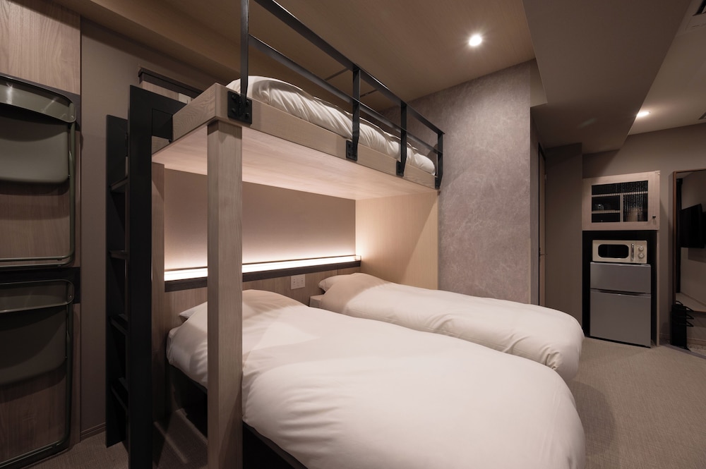 トリプルルーム 禁煙 電子レンジ 客室2 | EISEI STAY Ikebukuro Nishi