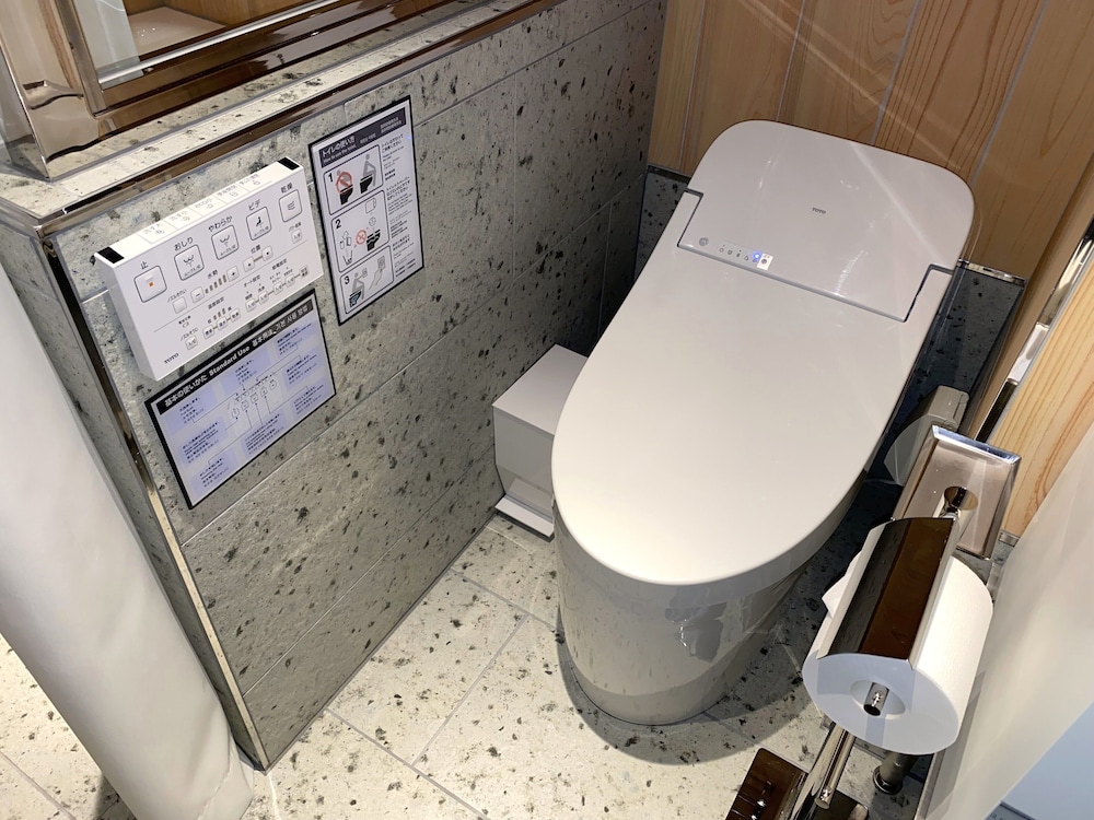 スタンダード ダブルまたはツインルーム 客室4 | EISEI STAY Ikebukuro Nishi