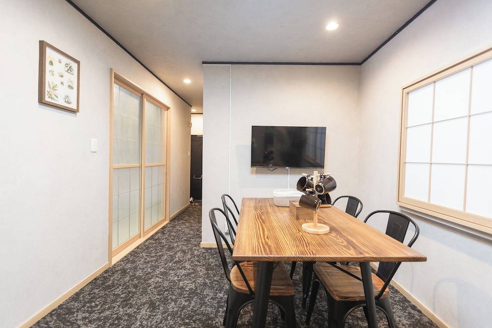 コンフォート スイート シティビュー リビングルーム3 | b&黒門1号店