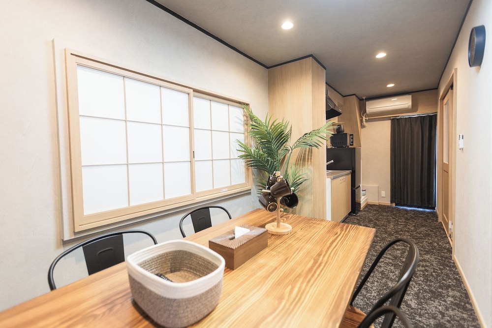 コンフォート スイート シティビュー リビングルーム4 | b&黒門1号店