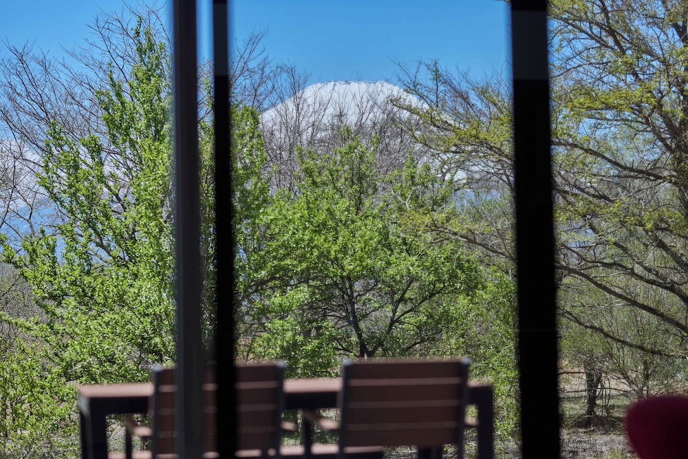 ラグジュアリー ヴィラ マウンテンビュー マウンテン ビュー0 | The Deer Valley Yamanakako