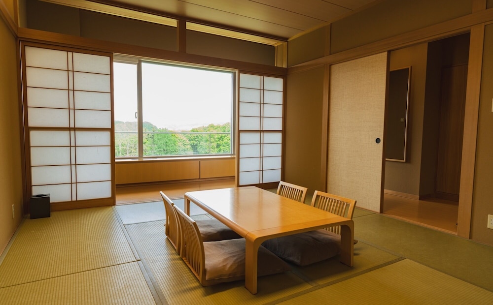 ファミリー スイート 客室2 | 富良野ホテル