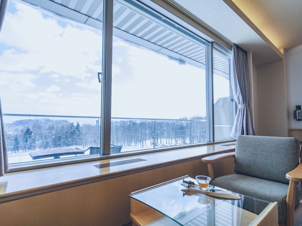 ファミリー スイート テラス / パティオ0 | 富良野ホテル　