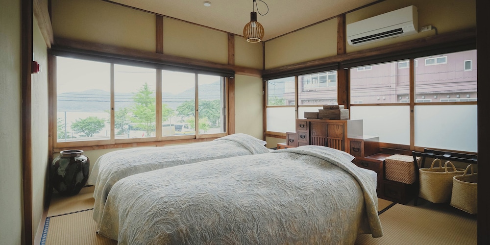トラディショナル ヴィラ レイクビュー 客室7 | THE LAKE 河口湖暮らし