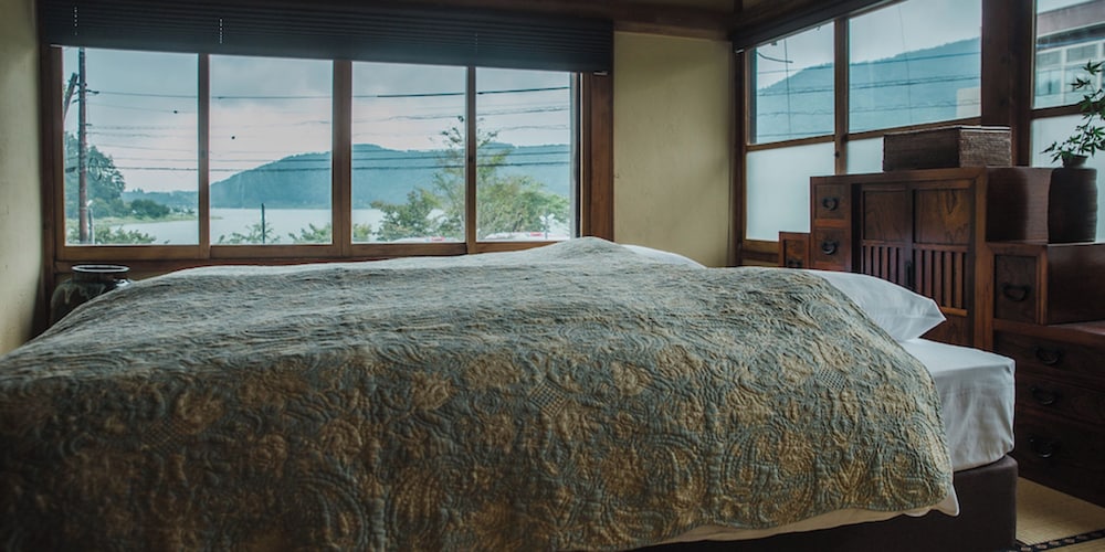 トラディショナル ヴィラ レイクビュー 客室6 | THE LAKE 河口湖暮らし