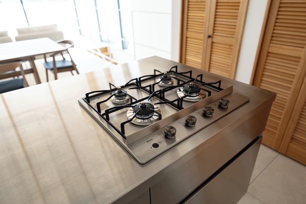 ヴィラ バルコニー シービュー 専用キッチン1 | theView 三浦市晴海町