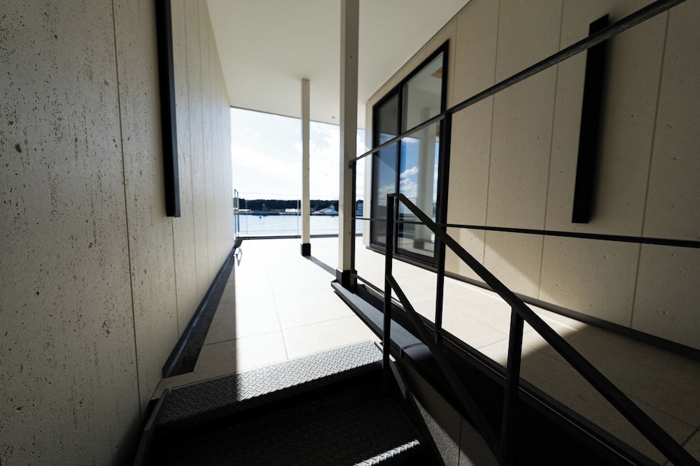 ヴィラ バルコニー シービュー 客室23 | theView 三浦市晴海町