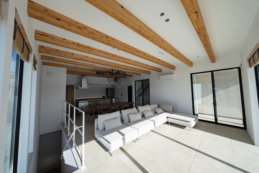 ヴィラ バルコニー シービュー 客室15 | theView 三浦市晴海町