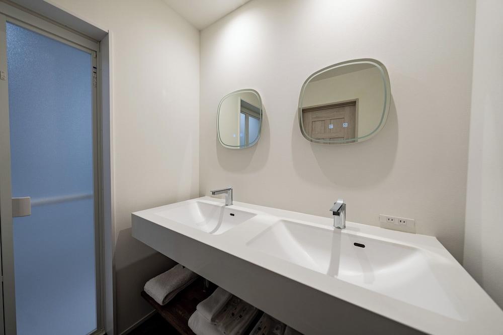 ヴィラ バルコニー シービュー バスルーム6 | theView 三浦市晴海町