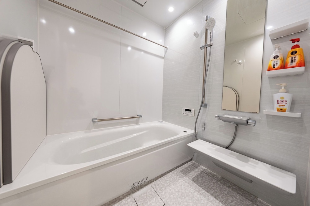 ヴィラ バルコニー シービュー バスルーム5 | theView 三浦市晴海町