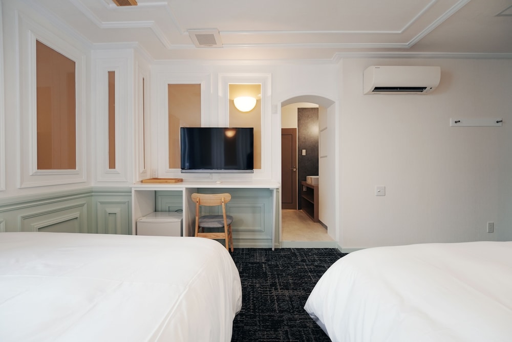 4 人部屋 客室2 | Lumi Hotel Tokyo Shinkoiwa