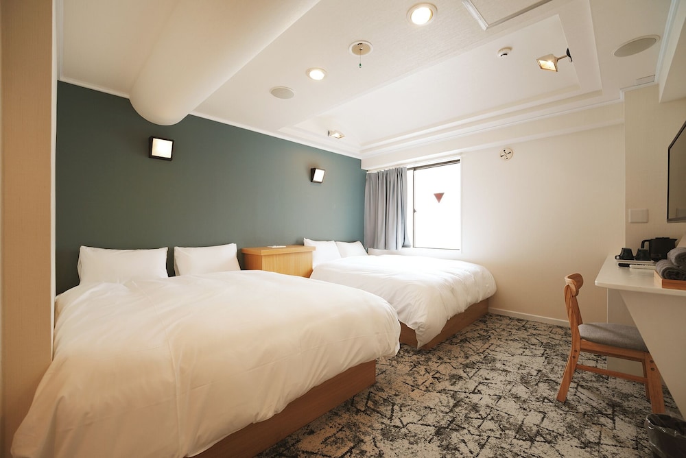 4 人部屋 客室3 | Lumi Hotel Tokyo Shinkoiwa
