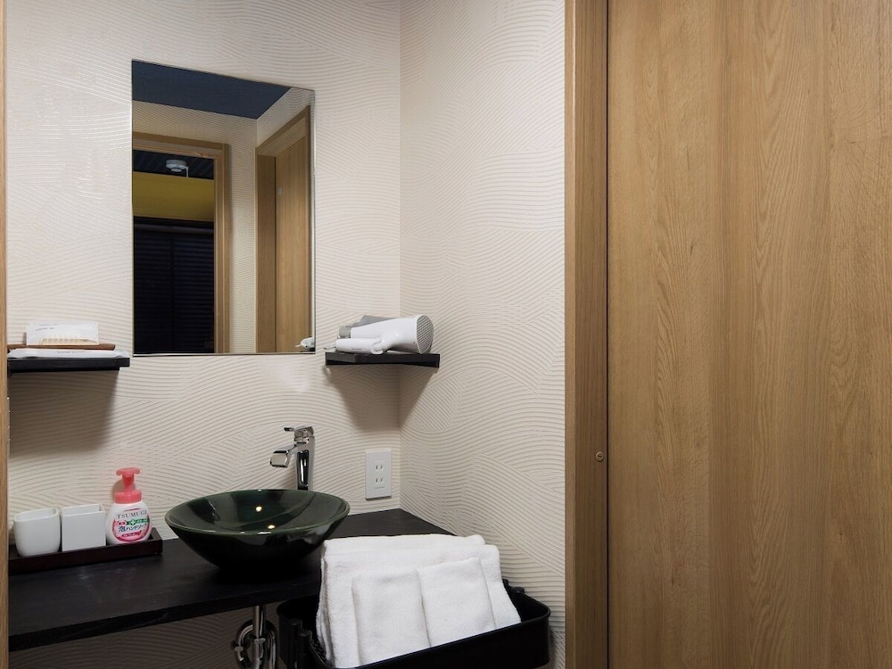 ヴィラ バスルーム1 | 奏 京都駅八条室町庵