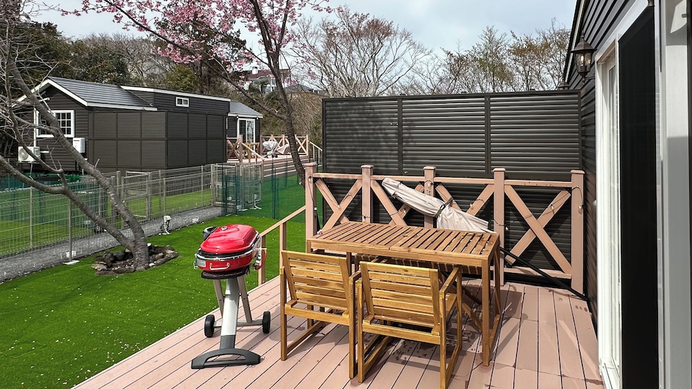 (瑠璃)クラシック/露天風呂/プライベートドッグラン/バーベキューグリル/禁煙 テラス / パティオ0 | Solana伊豆高原