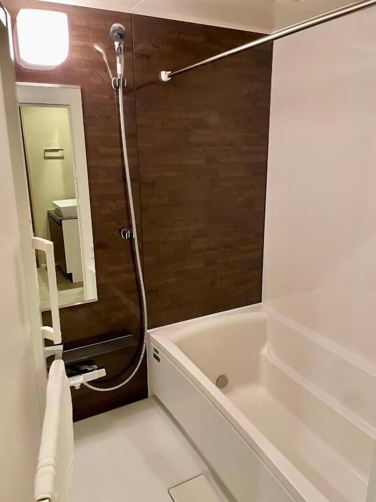 コンフォート アパートメント バスルーム1 | Fabric Hotel