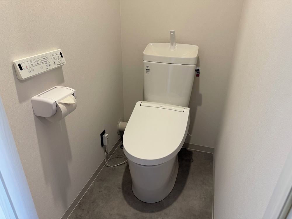 スタンダード ダブルルーム バスルーム1 | COCO GOFUKUMACHI