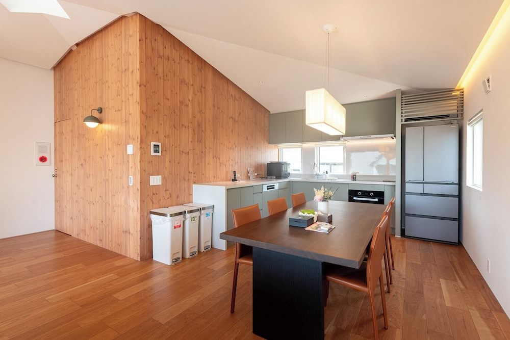 レストラン1 | Hosanna by H2 Life