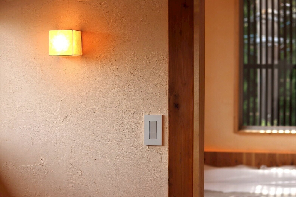 客室1 | 水縹日光