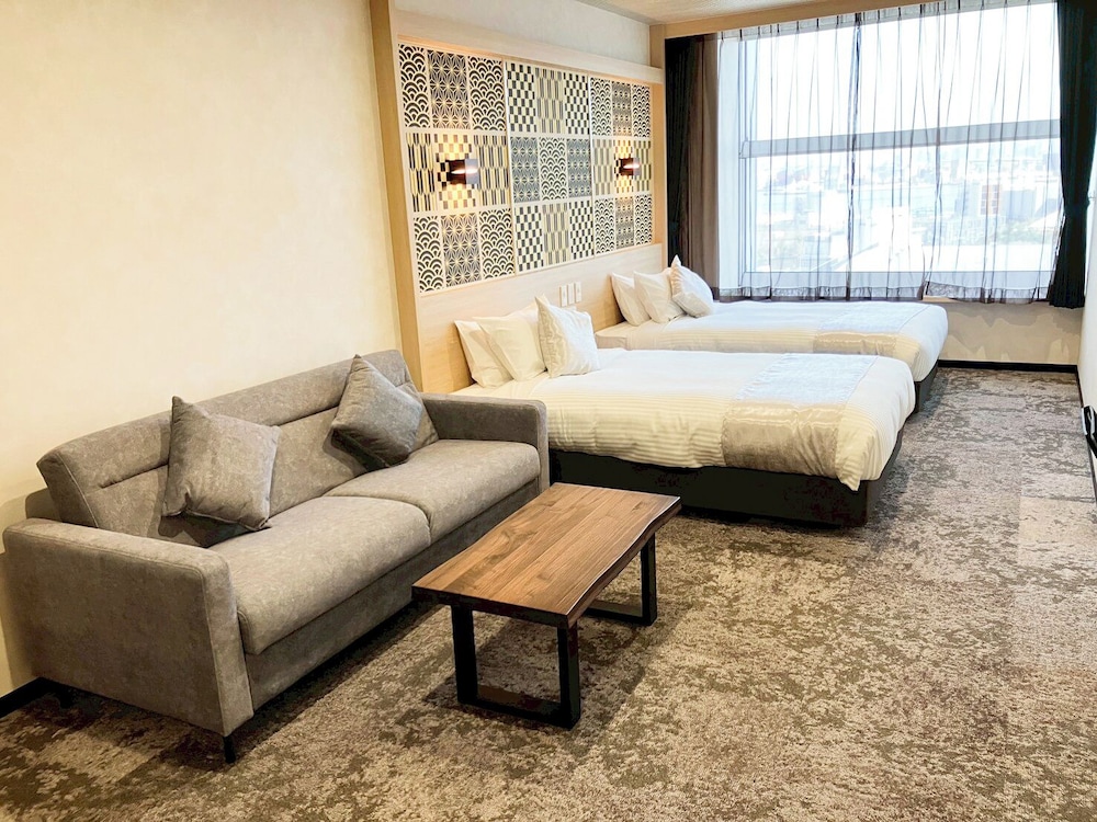 ジュニア スイート 禁煙 客室1 | リブマックスさきしまコスモタワーホテル