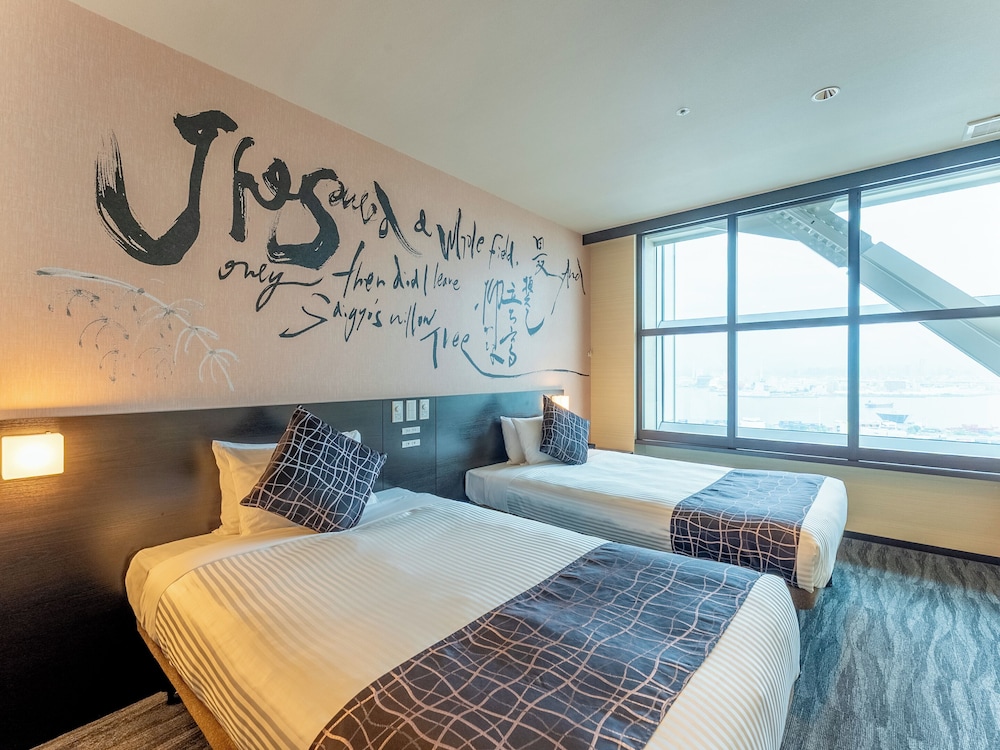 ファミリー スイート 禁煙 客室2 | リブマックスさきしまコスモタワーホテル