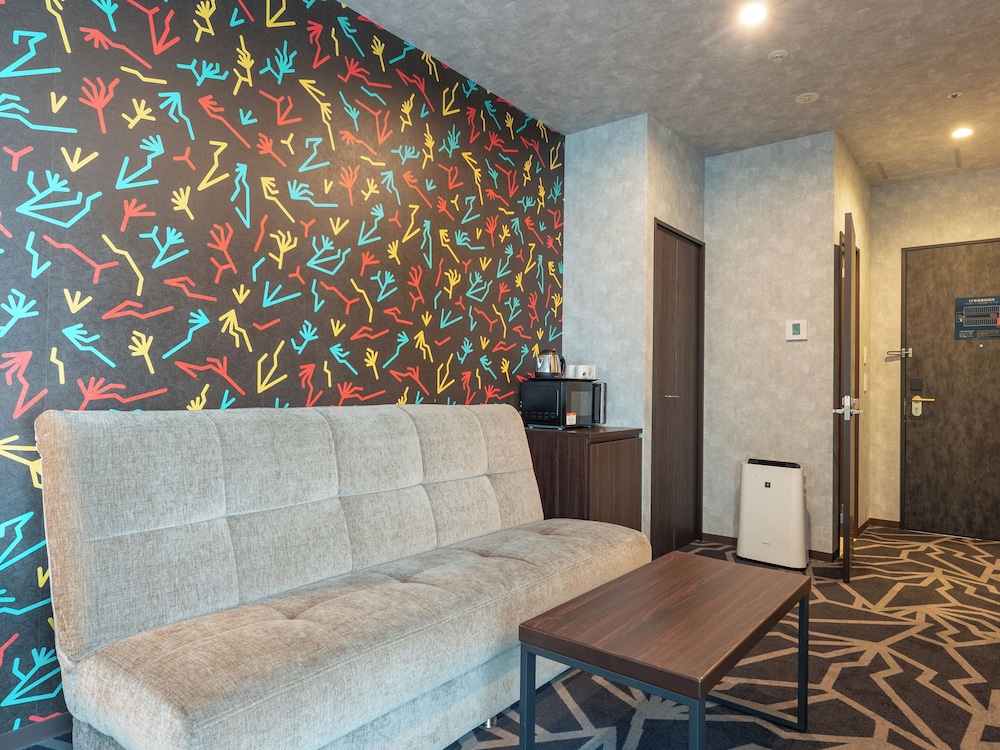 デザイナーズコーナーツイン 禁煙 客室10 | リブマックスさきしまコスモタワーホテル