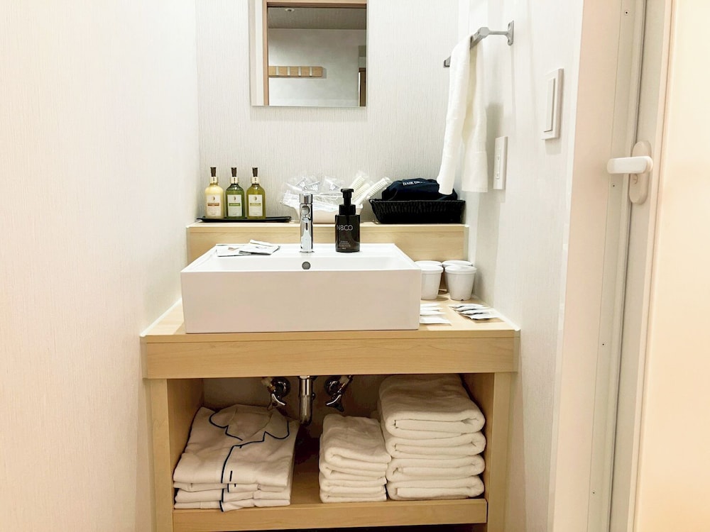 ジュニア スイート 禁煙 バスルーム0 | リブマックスさきしまコスモタワーホテル