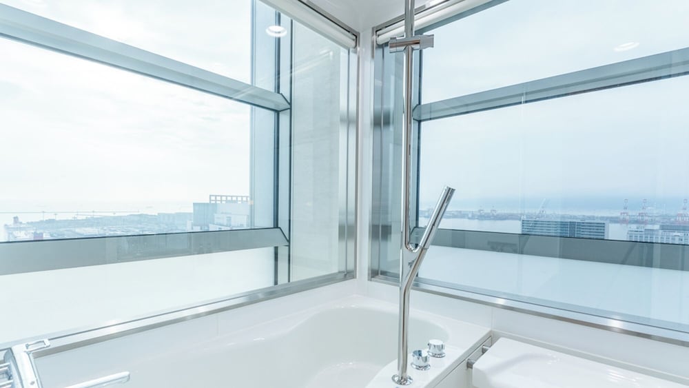 ツインルーム 禁煙 コーナー バスルーム0 | リブマックスさきしまコスモタワーホテル