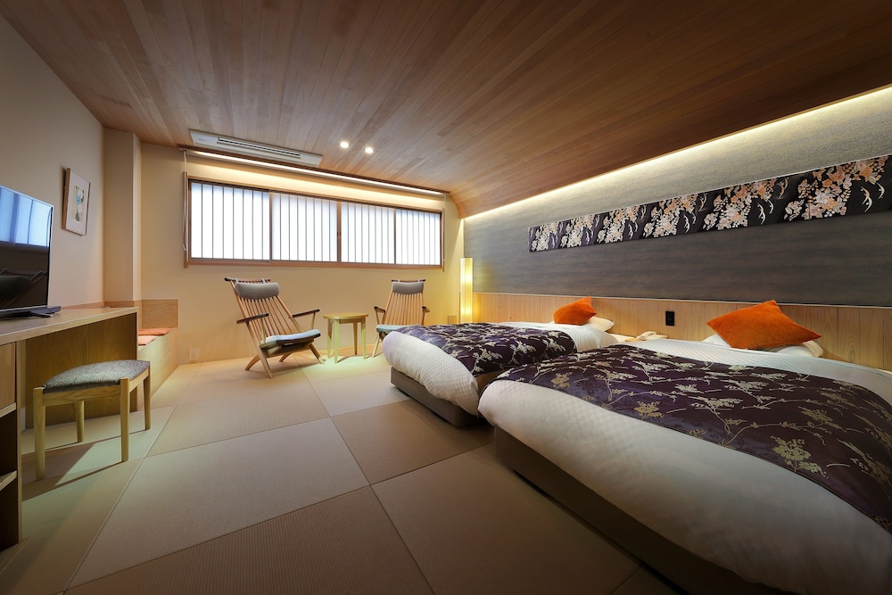 スタンダード ツインルーム シティビュー 客室1 | 花明りの宿 月の池