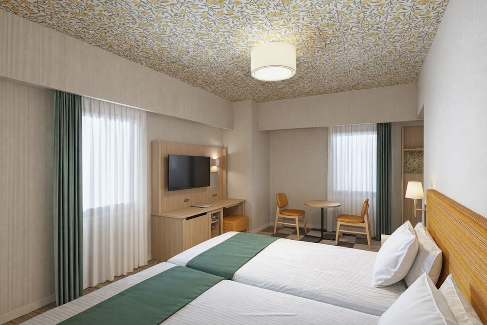 コーナー (3名利用) 禁煙 | ホテルモントレ ラ・スール那覇