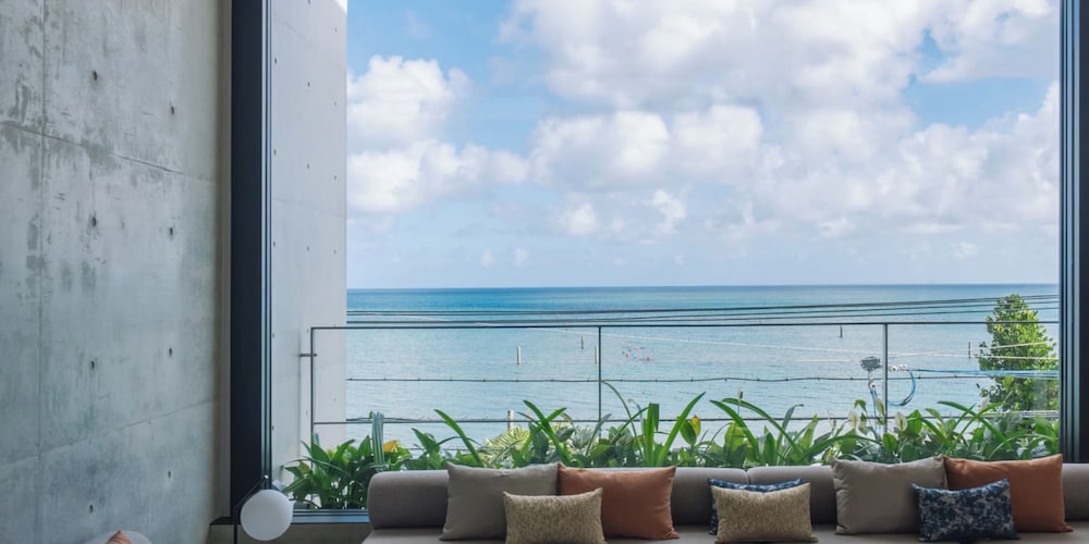 ヴィラ 3 ベッドルーム プライベートプール 客室22 | セレビィ 読谷