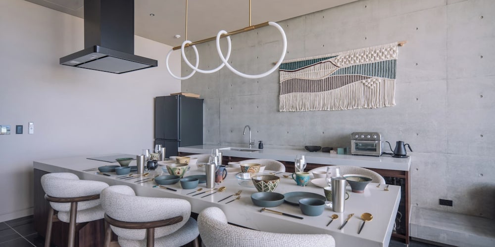 ヴィラ 3 ベッドルーム プライベートプール 客室5 | セレビィ 読谷