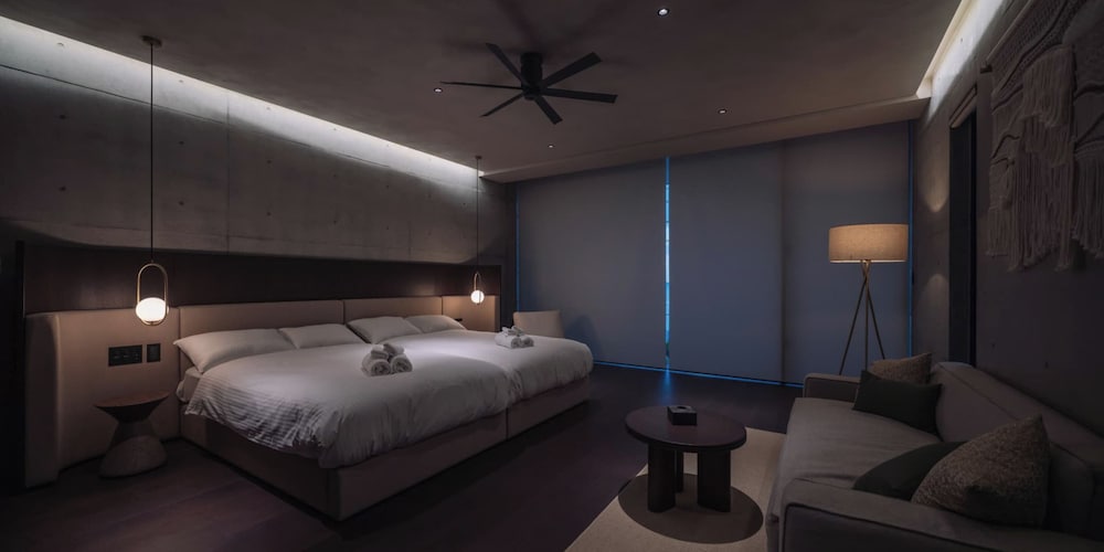 ヴィラ 3 ベッドルーム プライベートプール 客室9 | セレビィ 読谷