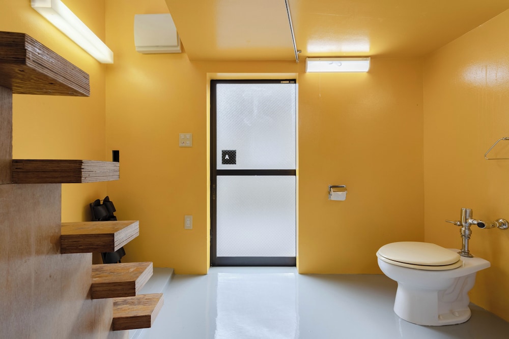 フロント1 | House Hotel nakano TNA