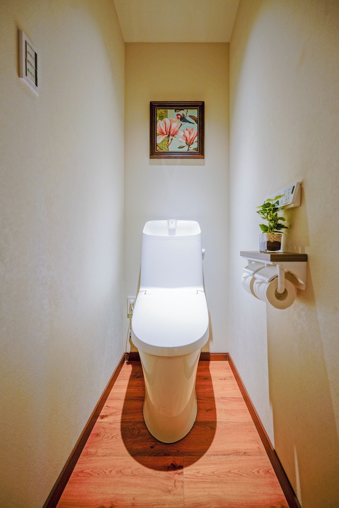 クラシック ルーム 禁煙 専用バスルーム バスルームの設備1 | 中野ワールドホテル