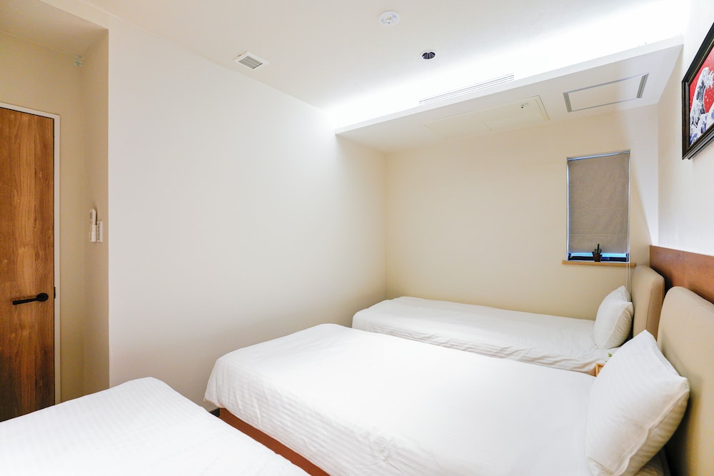 クラシック ルーム 禁煙 専用バスルーム 客室3 | 中野ワールドホテル