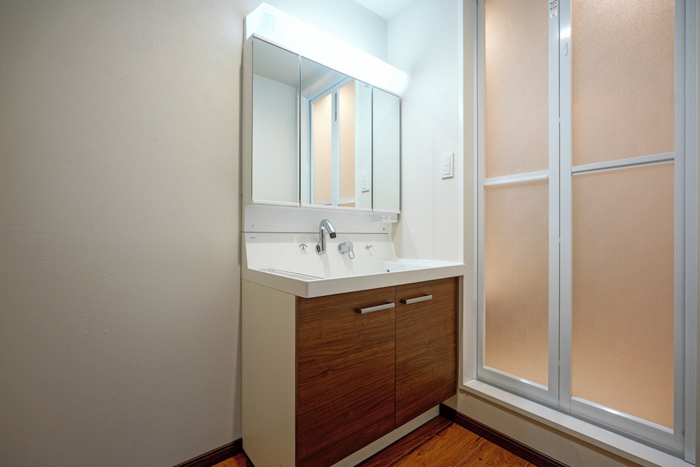 デラックス スイート バスルーム5 | 中野ワールドホテル