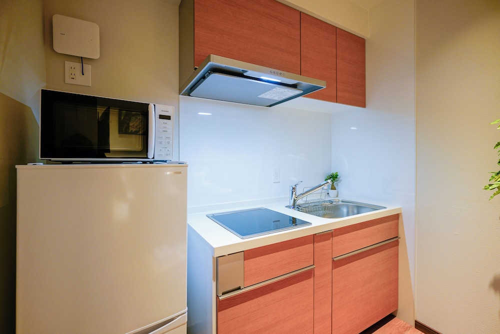 ベーシック ツインルーム シングルベッド 2 台 禁煙 専用バスルーム 専用キッチン6 | 中野ワールドホテル