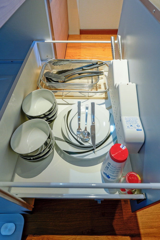 デラックス スイート 専用キッチン4 | 中野ワールドホテル