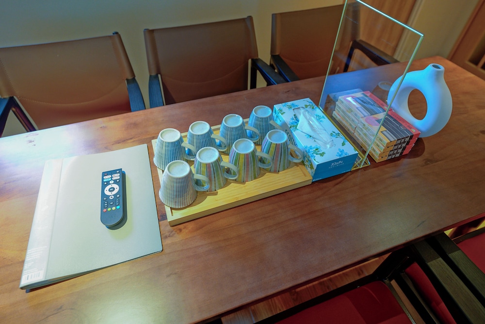 デラックス スイート リビング エリア7 | 中野ワールドホテル