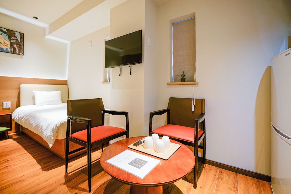 ベーシック ツインルーム シングルベッド 2 台 禁煙 専用バスルーム 客室内のダイニングエリア3 | 中野ワールドホテル