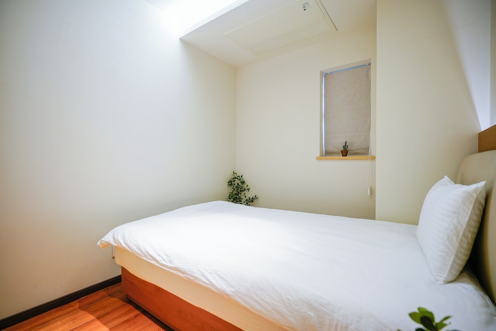 クラシック ルーム 禁煙 専用バスルーム 客室2 | 中野ワールドホテル