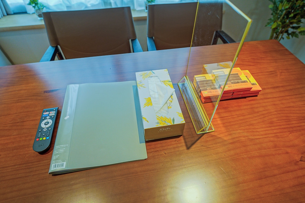 クラシック ルーム リビング エリア4 | 中野ワールドホテル