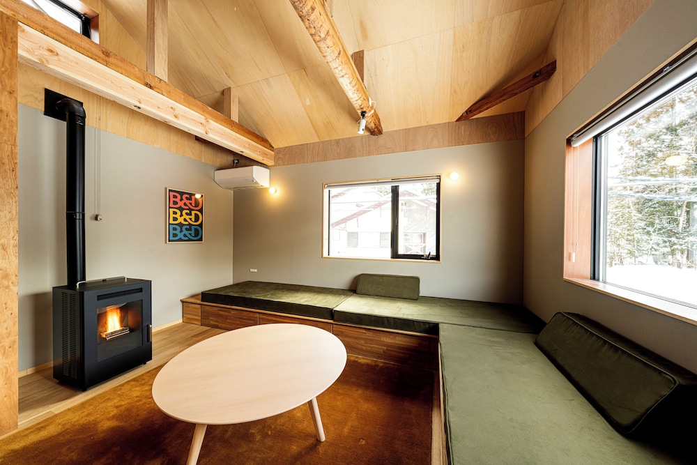 シャレー マウンテンビュー 客室2 | B&D HAKUBA IWATAKE