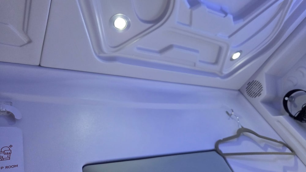 ダブルカプセルルーム 上段 禁煙 客室3 | HOTEL GALAXY POD 本川越店