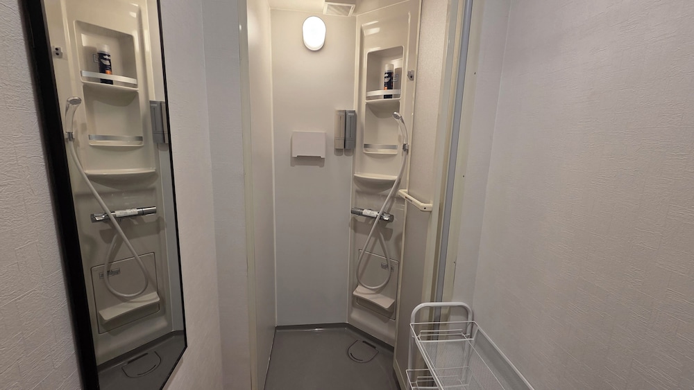 ダブルカプセルルーム 上段 禁煙 共用バスルーム0 | HOTEL GALAXY POD 本川越店