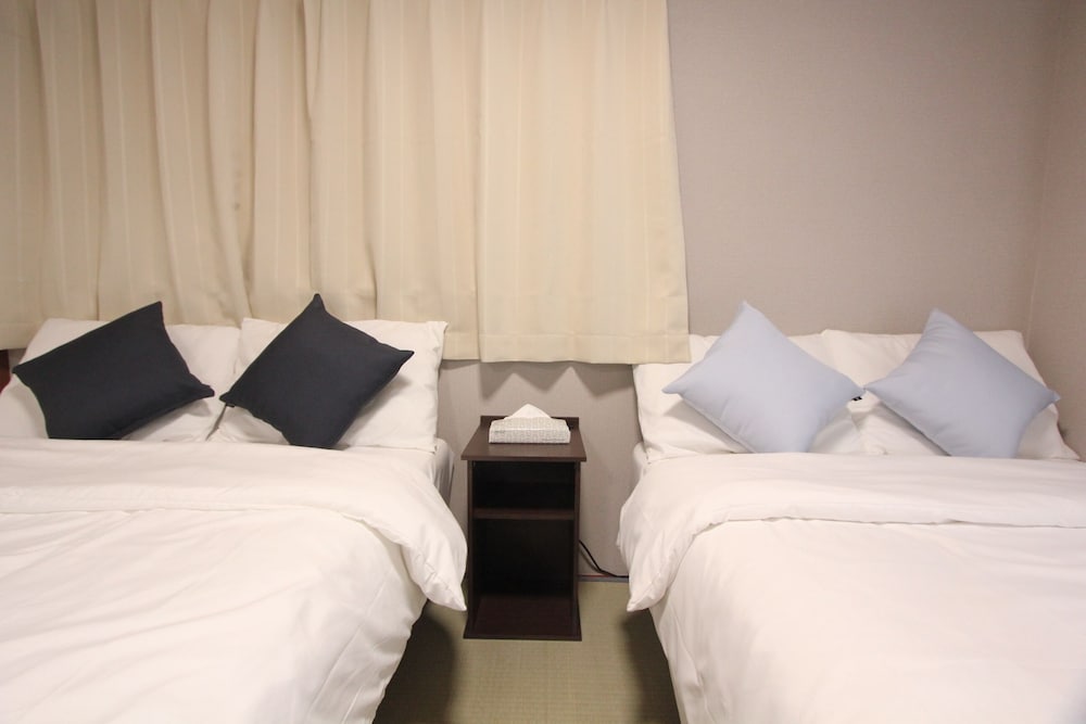 クラシック トリプルルーム 客室3 | LUANA HOTEL 池袋東長崎